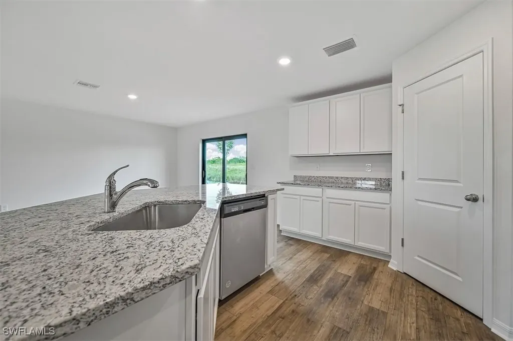 852 Gen D Macarthur Avenue Labelle FL 33935