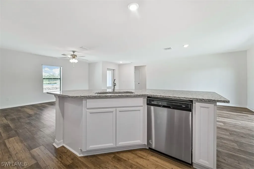 852 Gen D Macarthur Avenue Labelle FL 33935