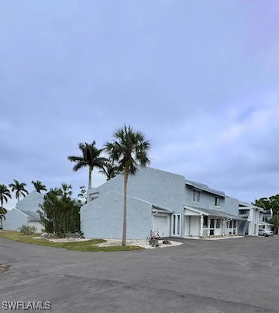 15 Watercolor Way Naples FL 34113