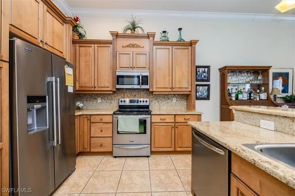 9111 Whitfield Drive Estero FL 33928