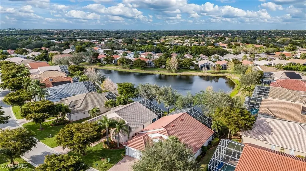 9111 Whitfield Drive Estero FL 33928