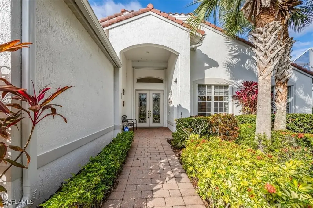 9111 Whitfield Drive Estero FL 33928