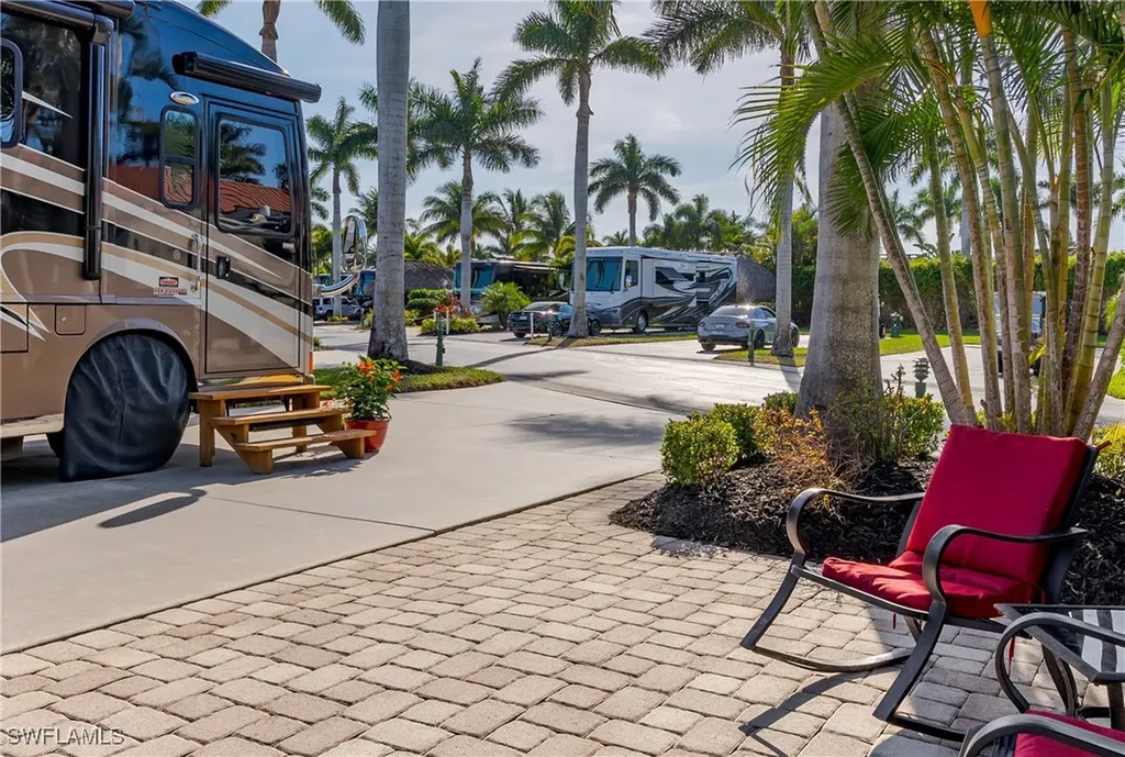 13606 Snapper Lane Naples FL 34114
