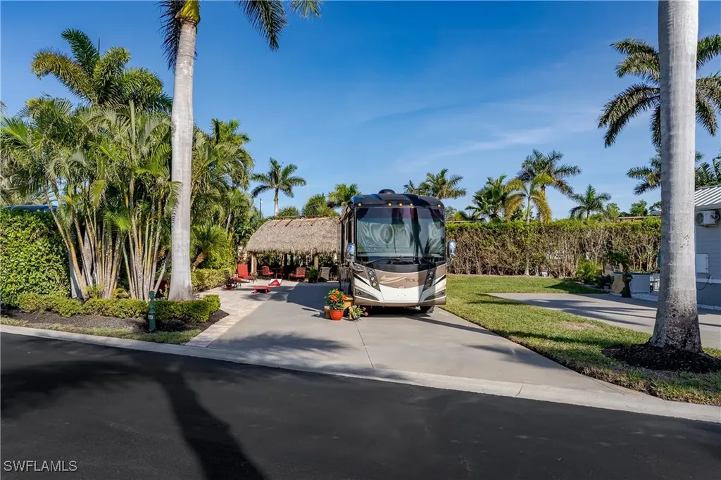 13606 Snapper Lane Naples FL 34114