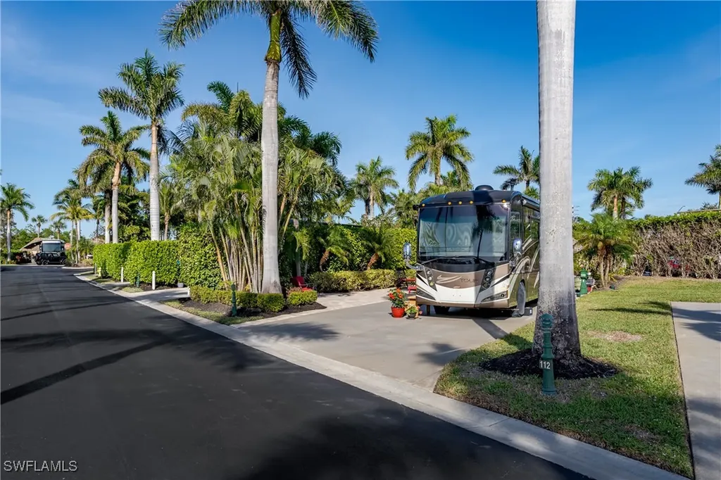 13606 Snapper Lane Naples FL 34114