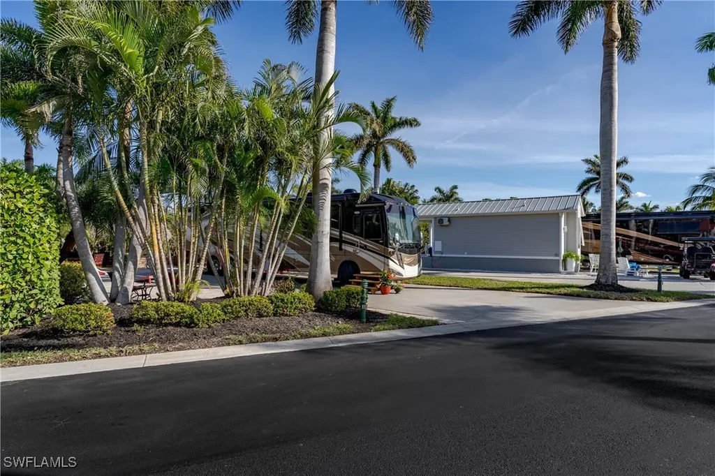 13606 Snapper Lane Naples FL 34114