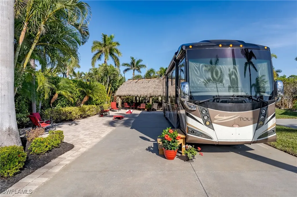 13606 Snapper Lane Naples FL 34114