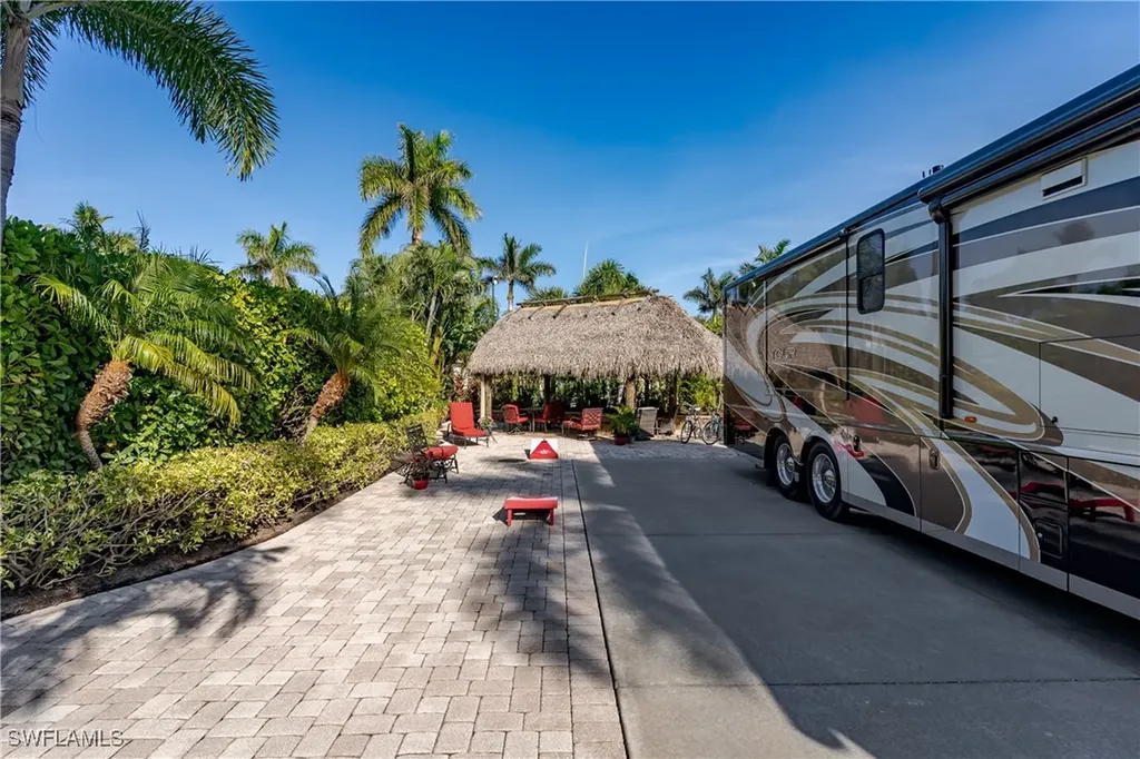 13606 Snapper Lane Naples FL 34114