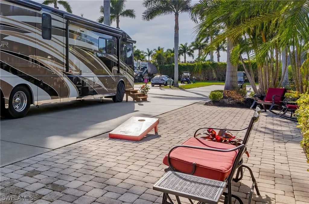 13606 Snapper Lane Naples FL 34114