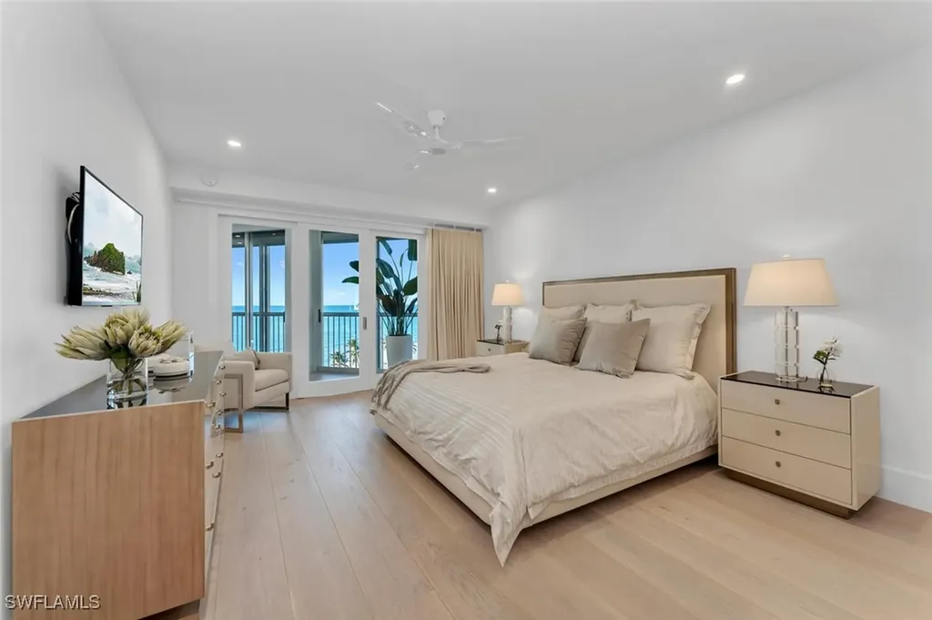 4951 Gulf Shore Boulevard N Naples FL 34103