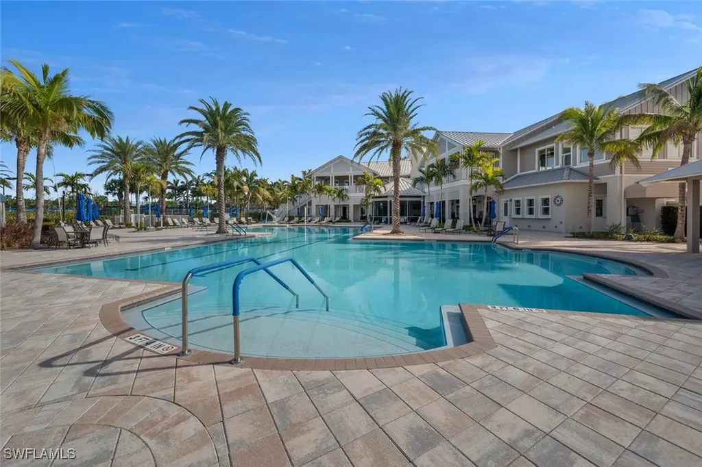 10709 Manatee Key Lane Estero FL 33928