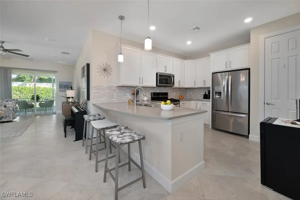 10709 Manatee Key Lane Estero FL 33928