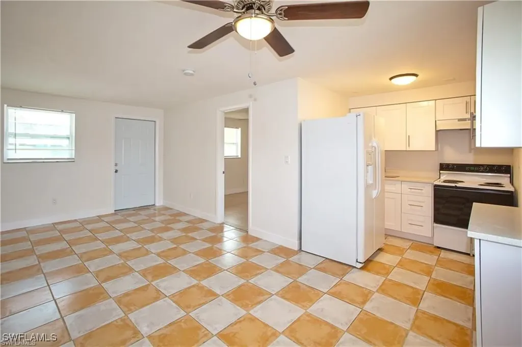 4602 Gulfstream Drive Naples FL 34112