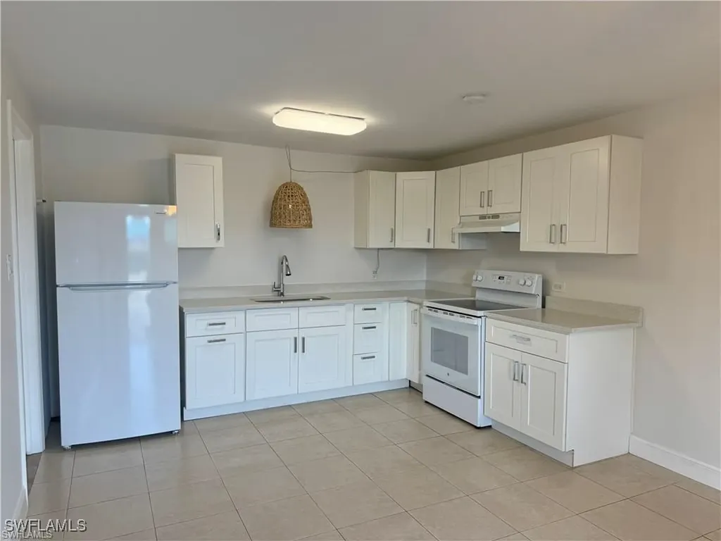 4602 Gulfstream Drive Naples FL 34112