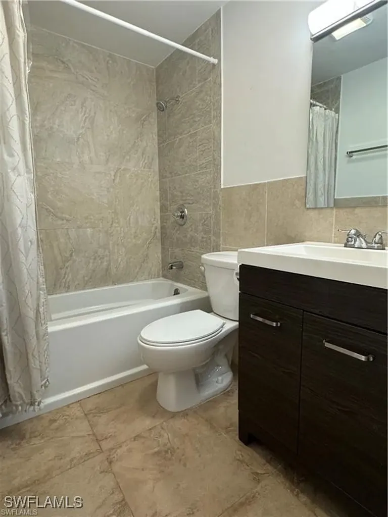 4602 Gulfstream Drive Naples FL 34112