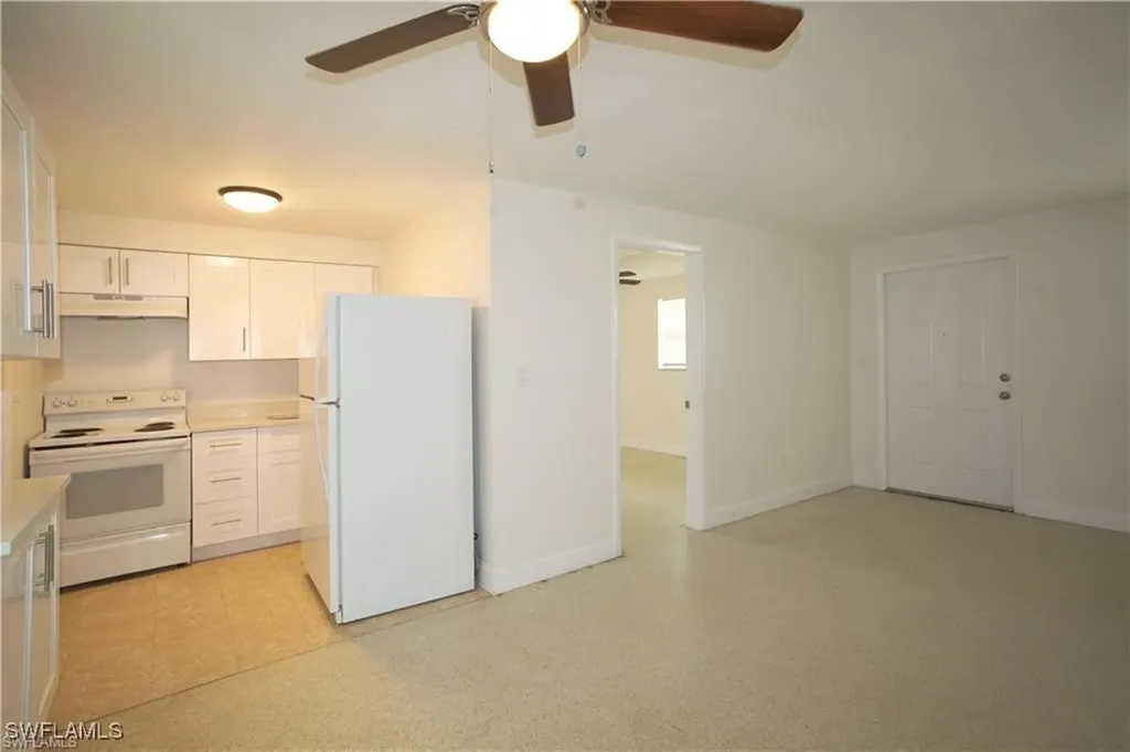 4602 Gulfstream Drive Naples FL 34112
