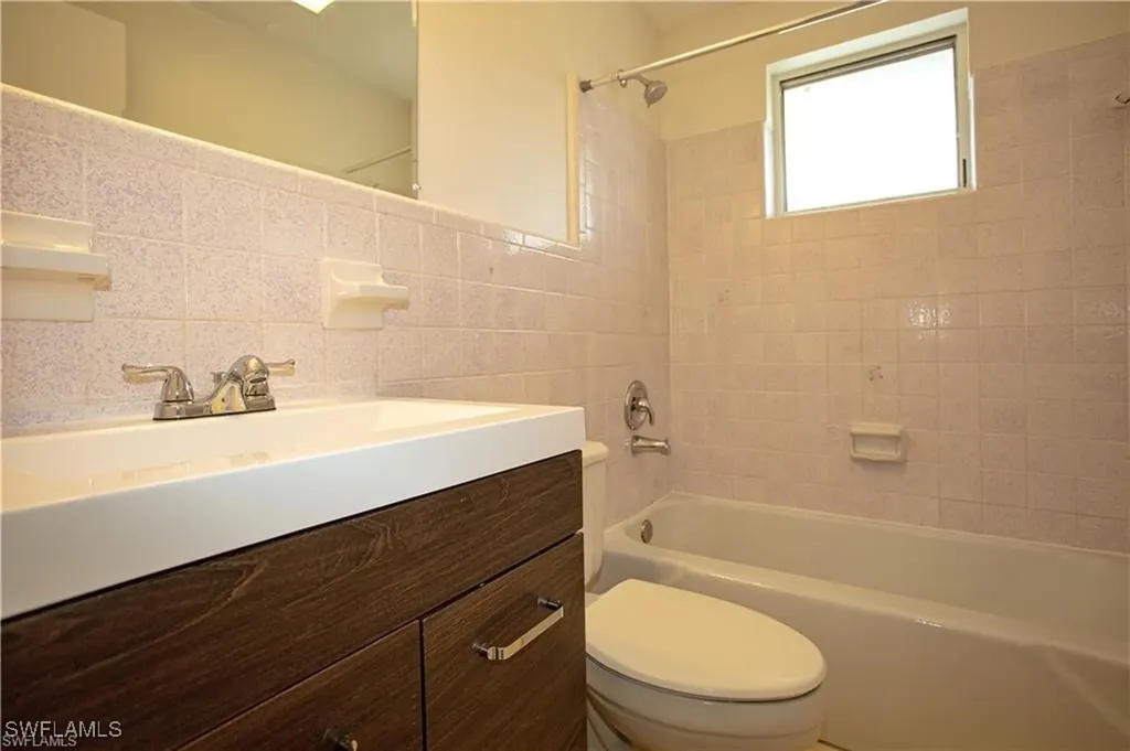 4602 Gulfstream Drive Naples FL 34112