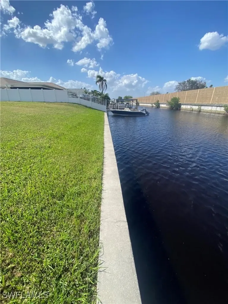 2455 Everest Parkway Cape Coral FL 33904