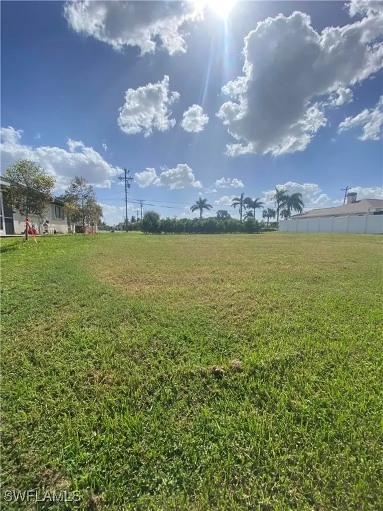 2455 Everest Parkway Cape Coral FL 33904