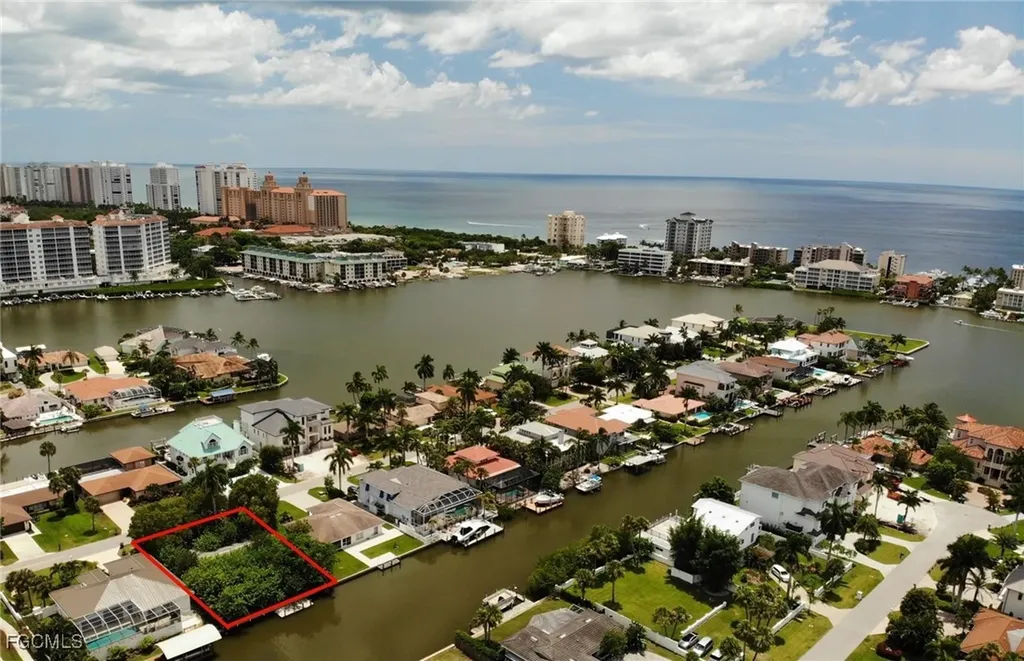 483 Oak Avenue Naples FL 34108