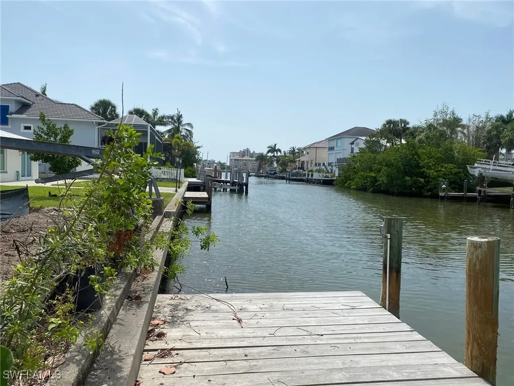 483 Oak Avenue Naples FL 34108