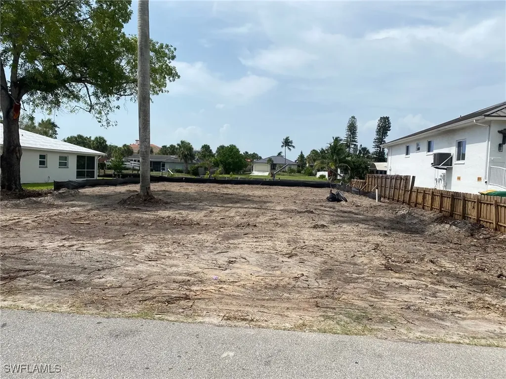 483 Oak Avenue Naples FL 34108