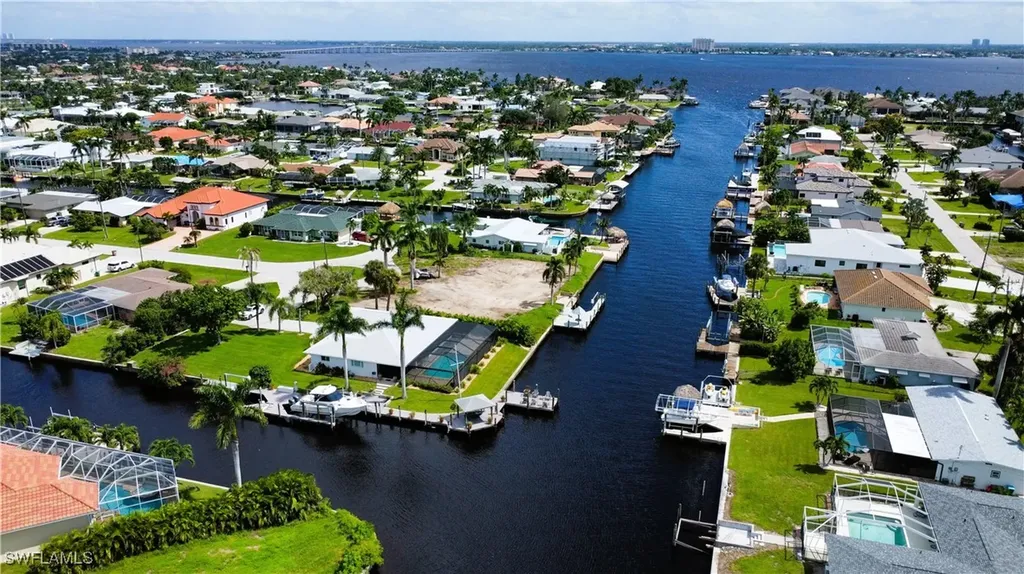 5360 Malaluka Court Cape Coral FL 33904