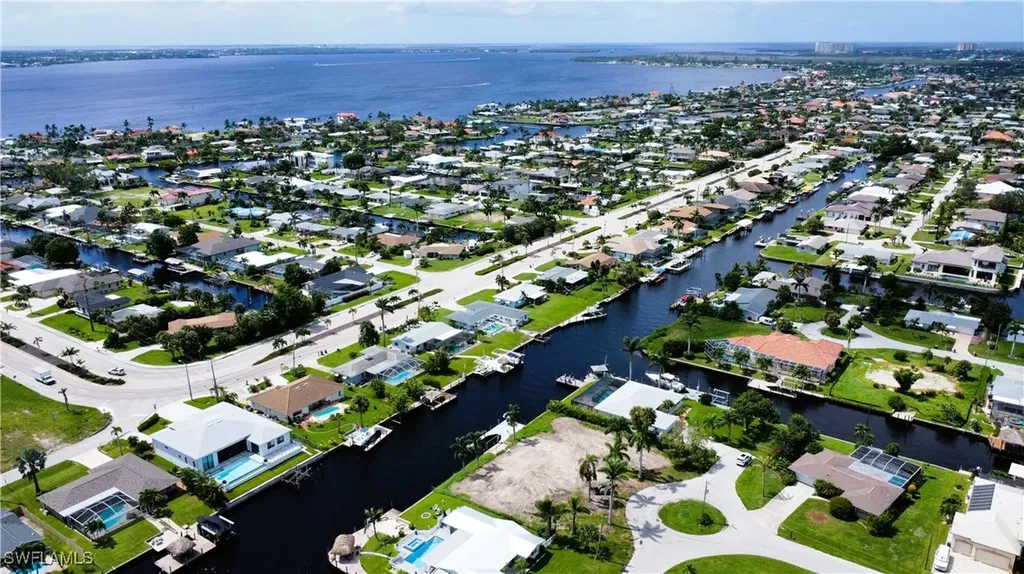 5360 Malaluka Court Cape Coral FL 33904