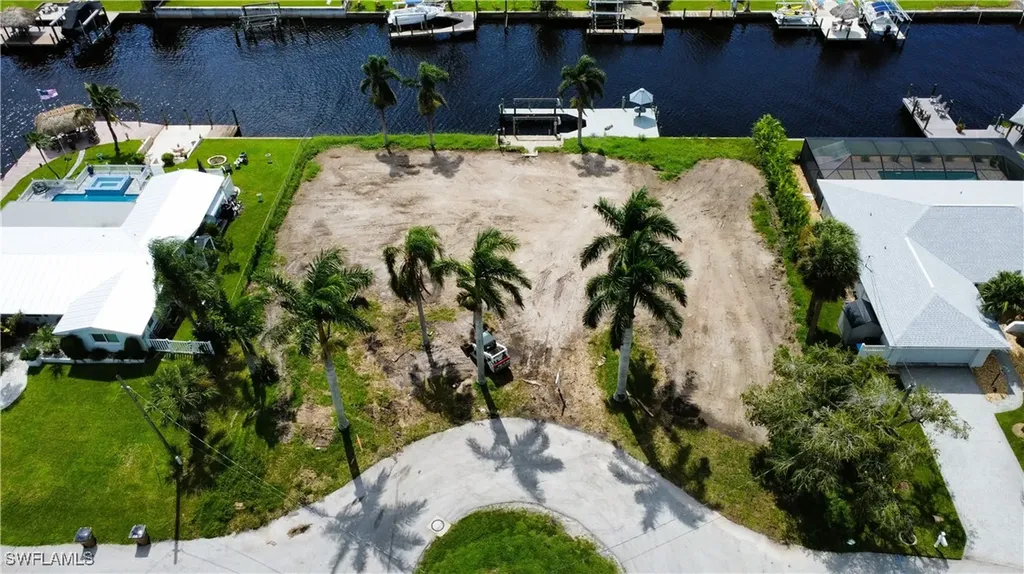 5360 Malaluka Court Cape Coral FL 33904