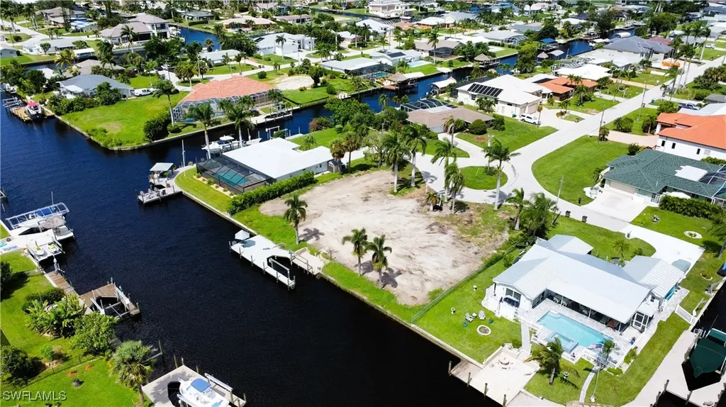 5360 Malaluka Court Cape Coral FL 33904