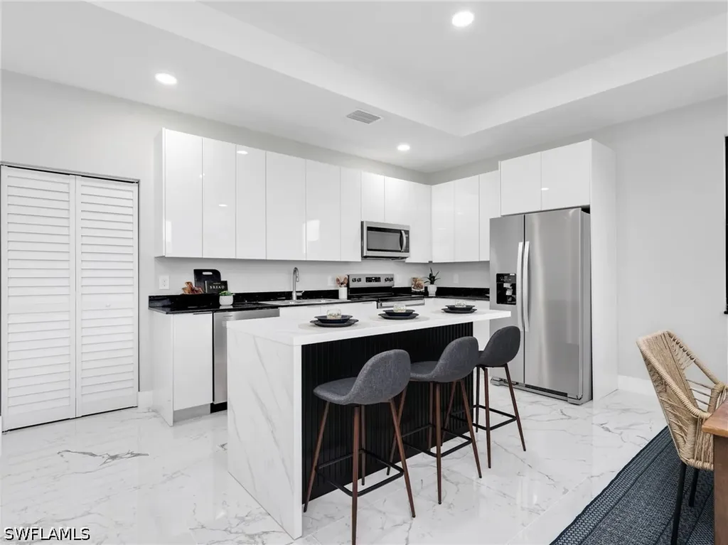1423 NW 20th Terrace Cape Coral FL 33993