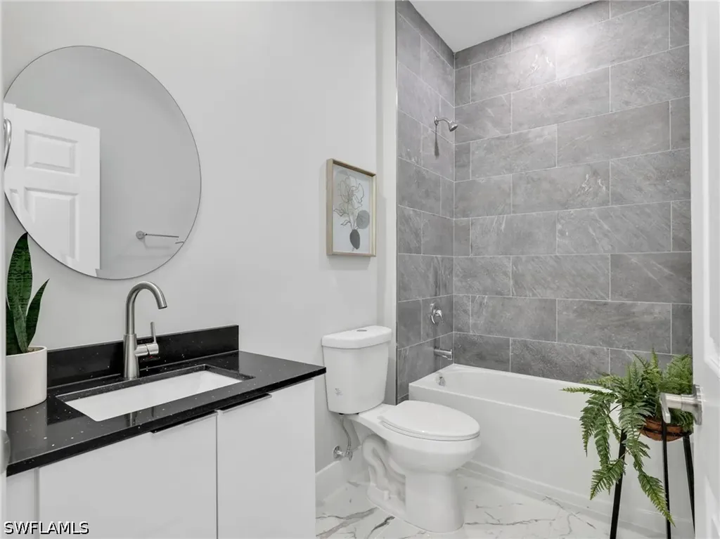 1423 NW 20th Terrace Cape Coral FL 33993