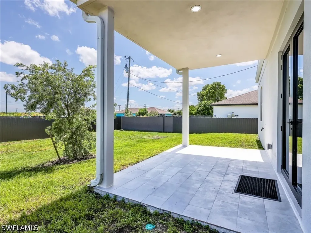 1423 NW 20th Terrace Cape Coral FL 33993