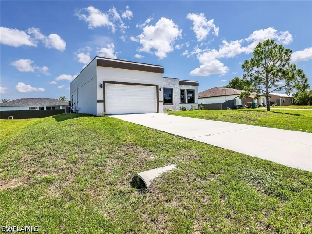 1423 NW 20th Terrace Cape Coral FL 33993