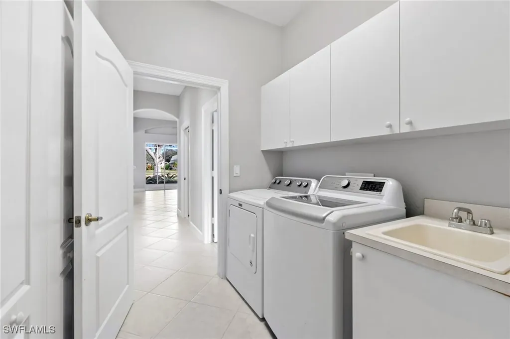 8058 Tauren Court Naples FL 34119