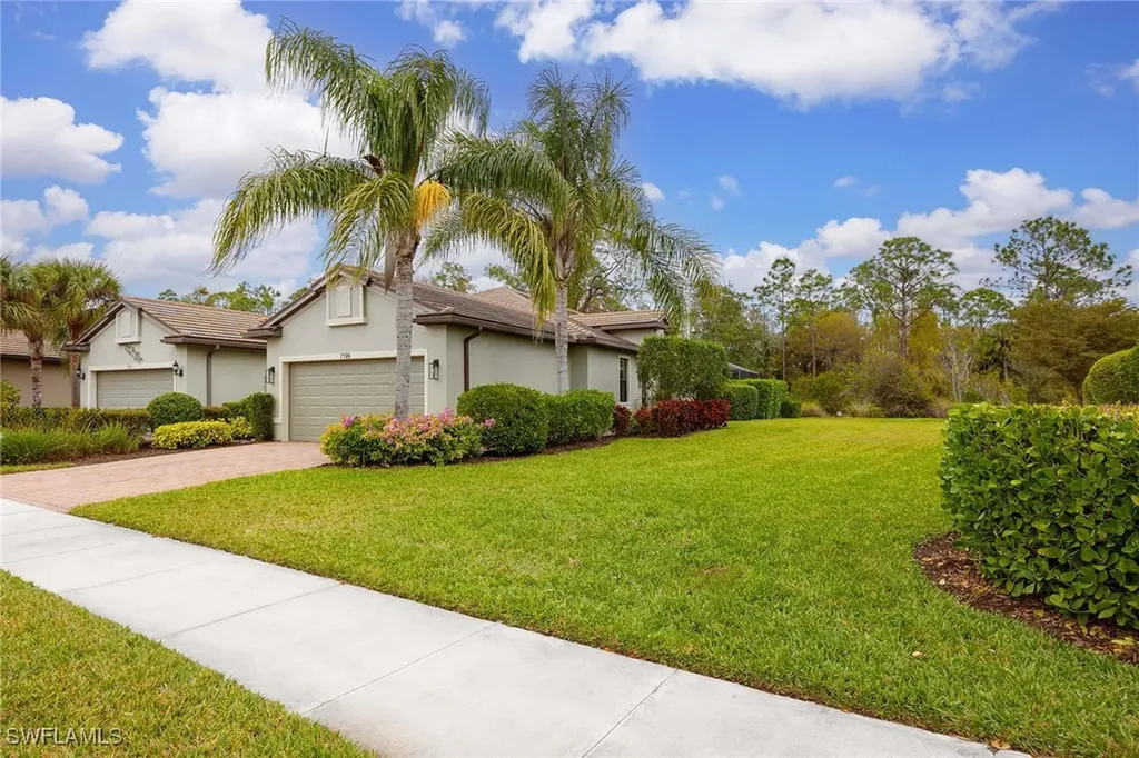 7199 Live Oak Drive Naples FL 34114