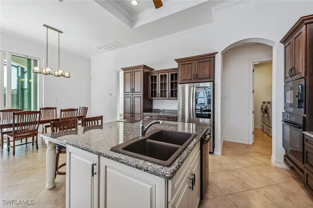 189 Richmond Court Marco Island FL 34145