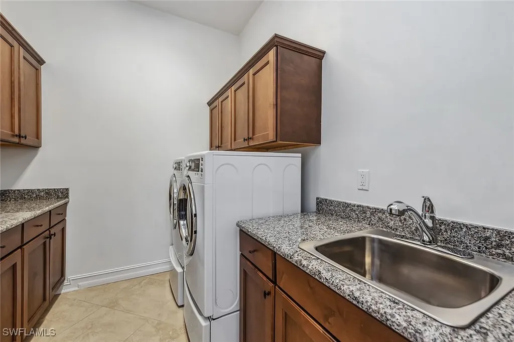189 Richmond Court Marco Island FL 34145