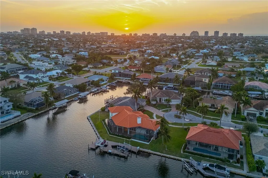 189 Richmond Court Marco Island FL 34145