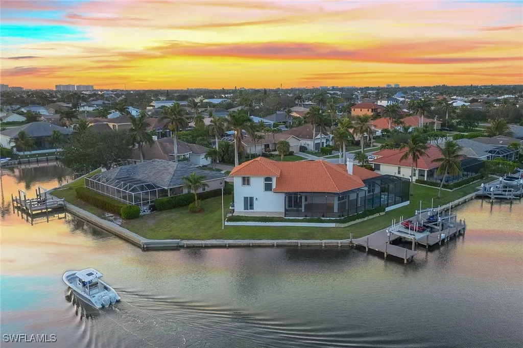 189 Richmond Court Marco Island FL 34145