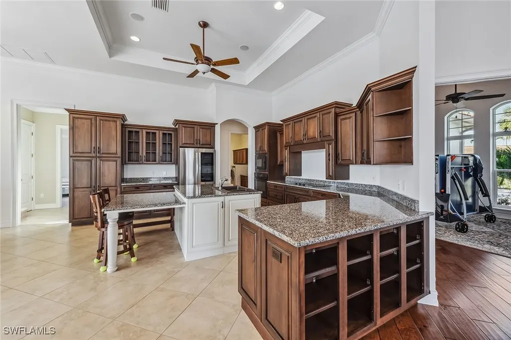 189 Richmond Court Marco Island FL 34145