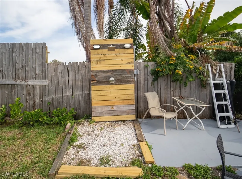 60 Cardinal Drive North Fort Myers FL 33917