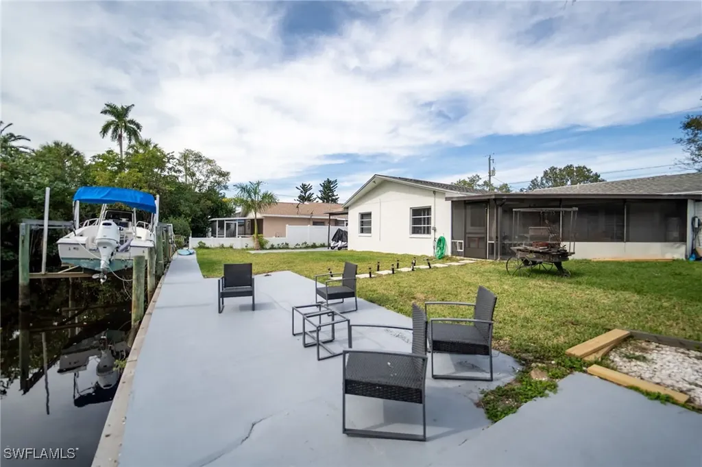 60 Cardinal Drive North Fort Myers FL 33917