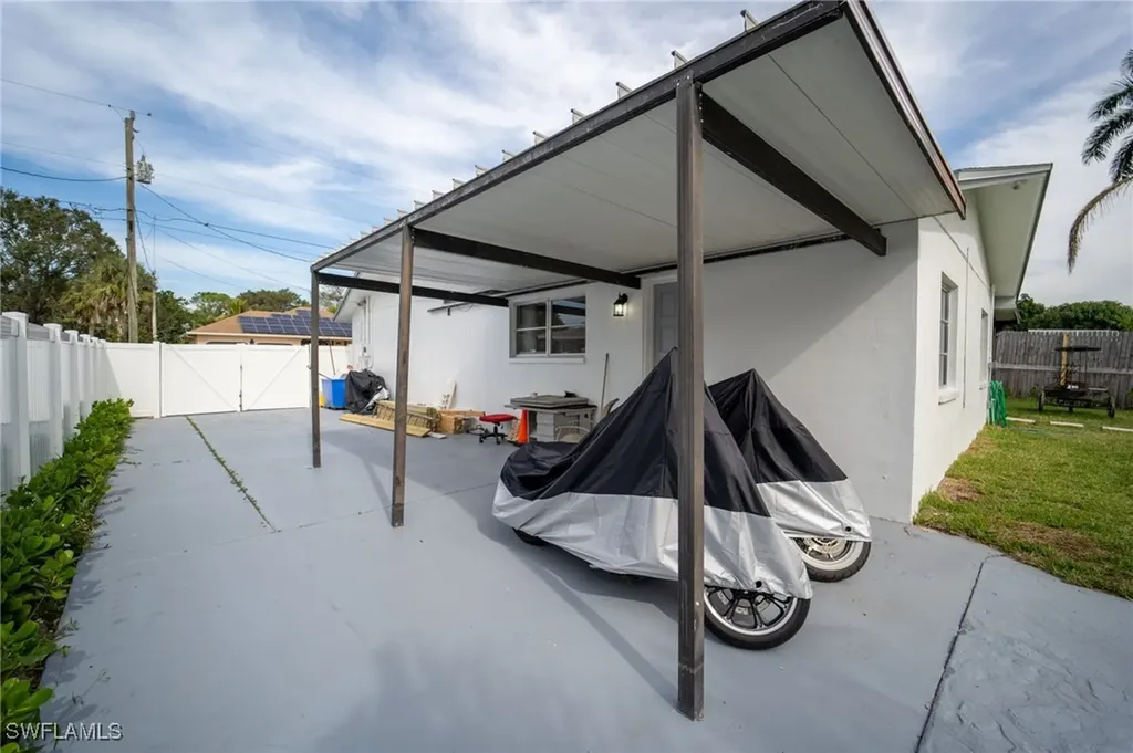 60 Cardinal Drive North Fort Myers FL 33917