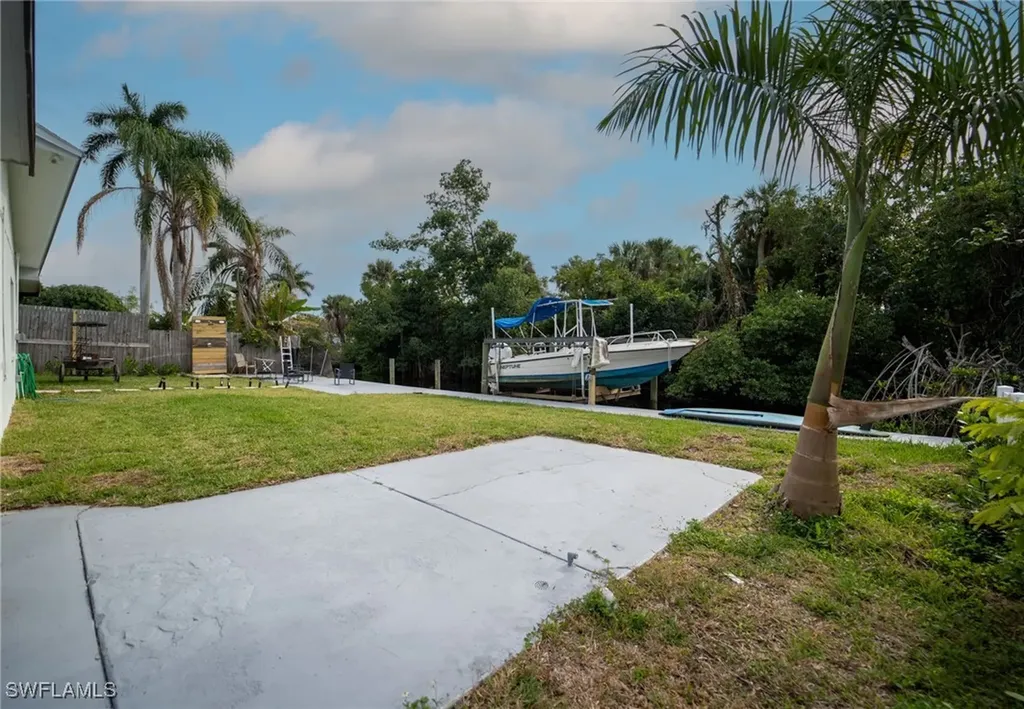 60 Cardinal Drive North Fort Myers FL 33917