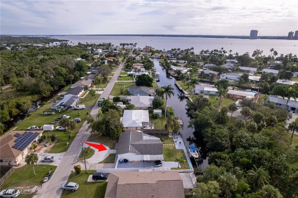60 Cardinal Drive North Fort Myers FL 33917