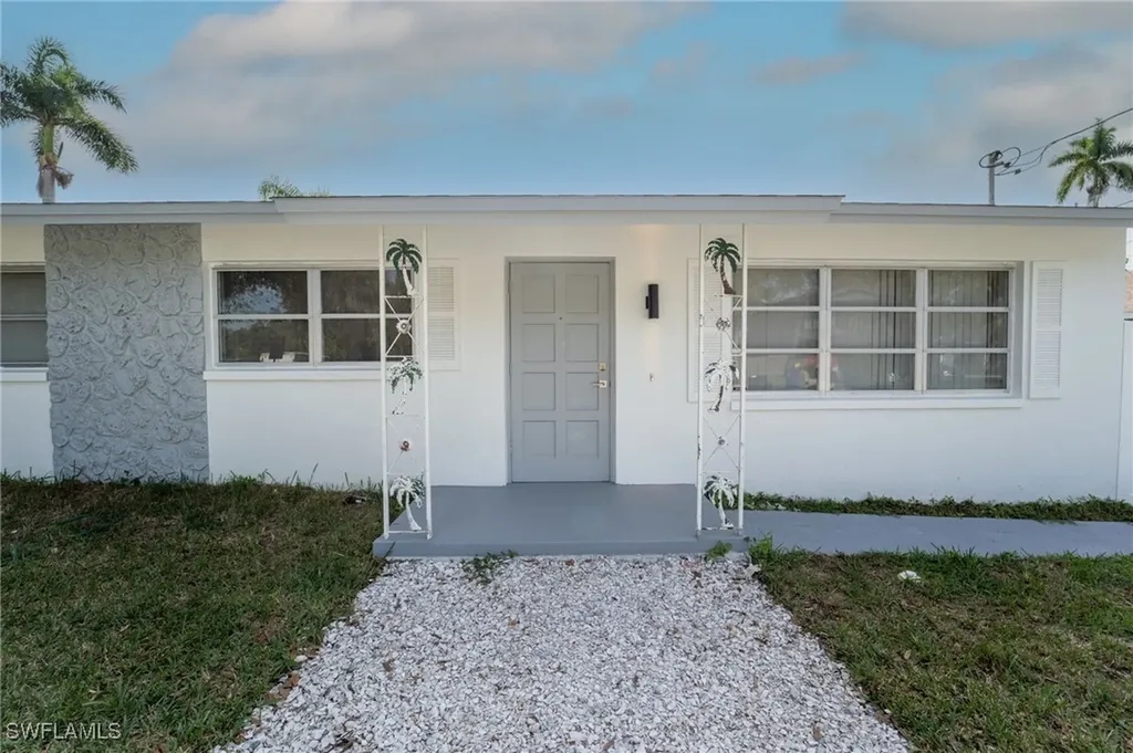 60 Cardinal Drive North Fort Myers FL 33917