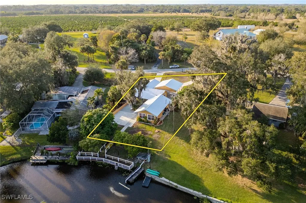 617 Caloosa Estates Drive Labelle FL 33935