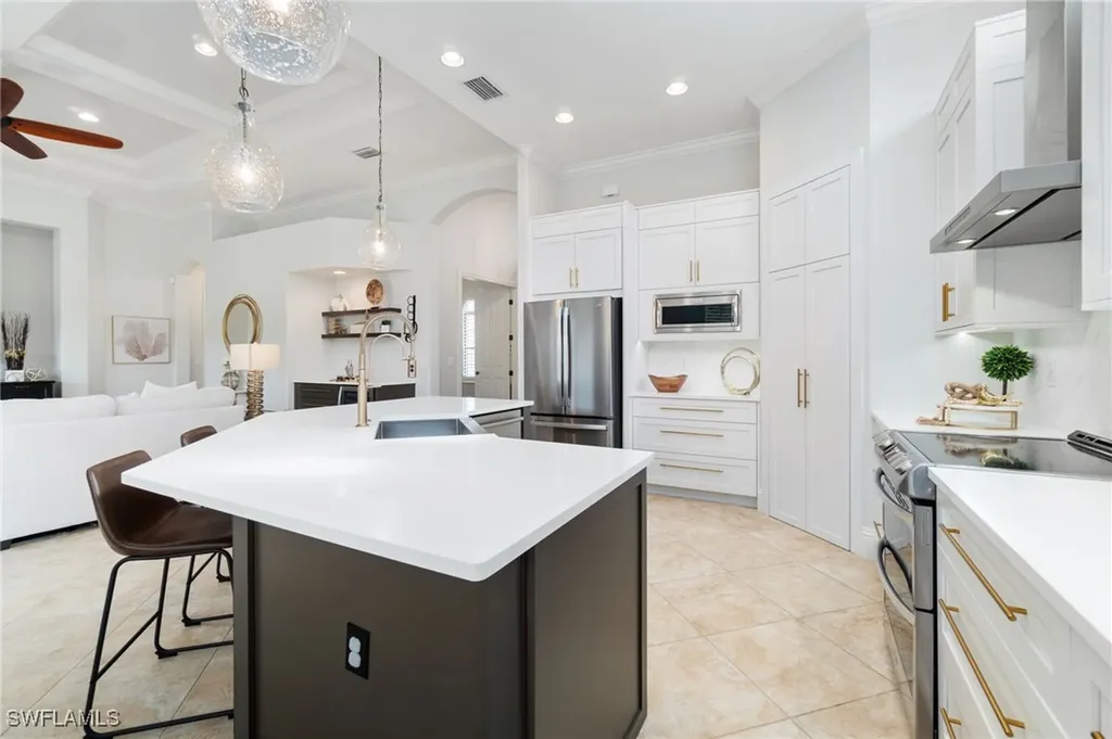 15847 Secoya Reserve Circle Naples FL 34110
