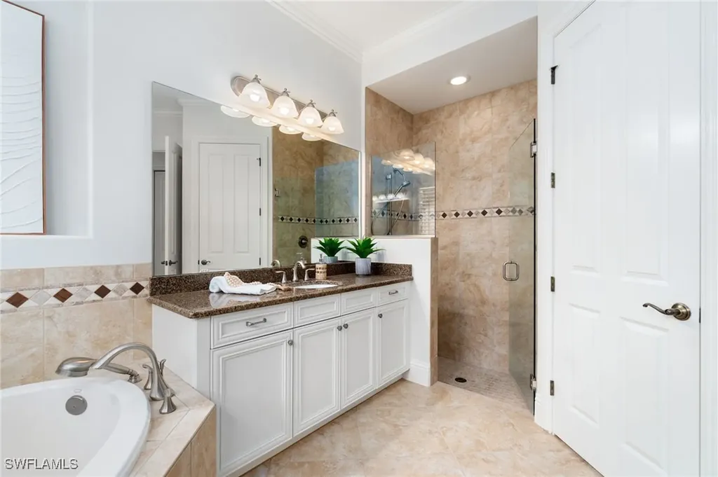 15847 Secoya Reserve Circle Naples FL 34110